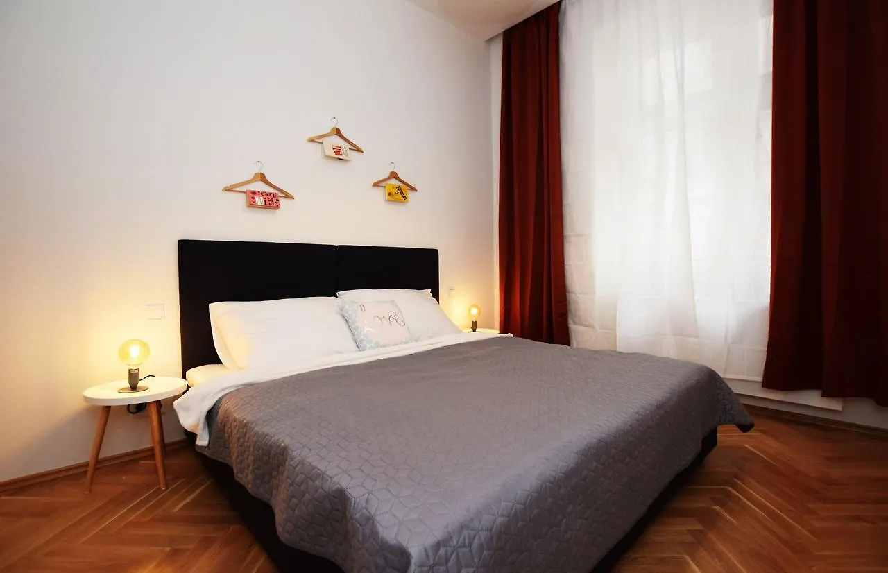 Rehorova Apartments By Pragueforyou Prag