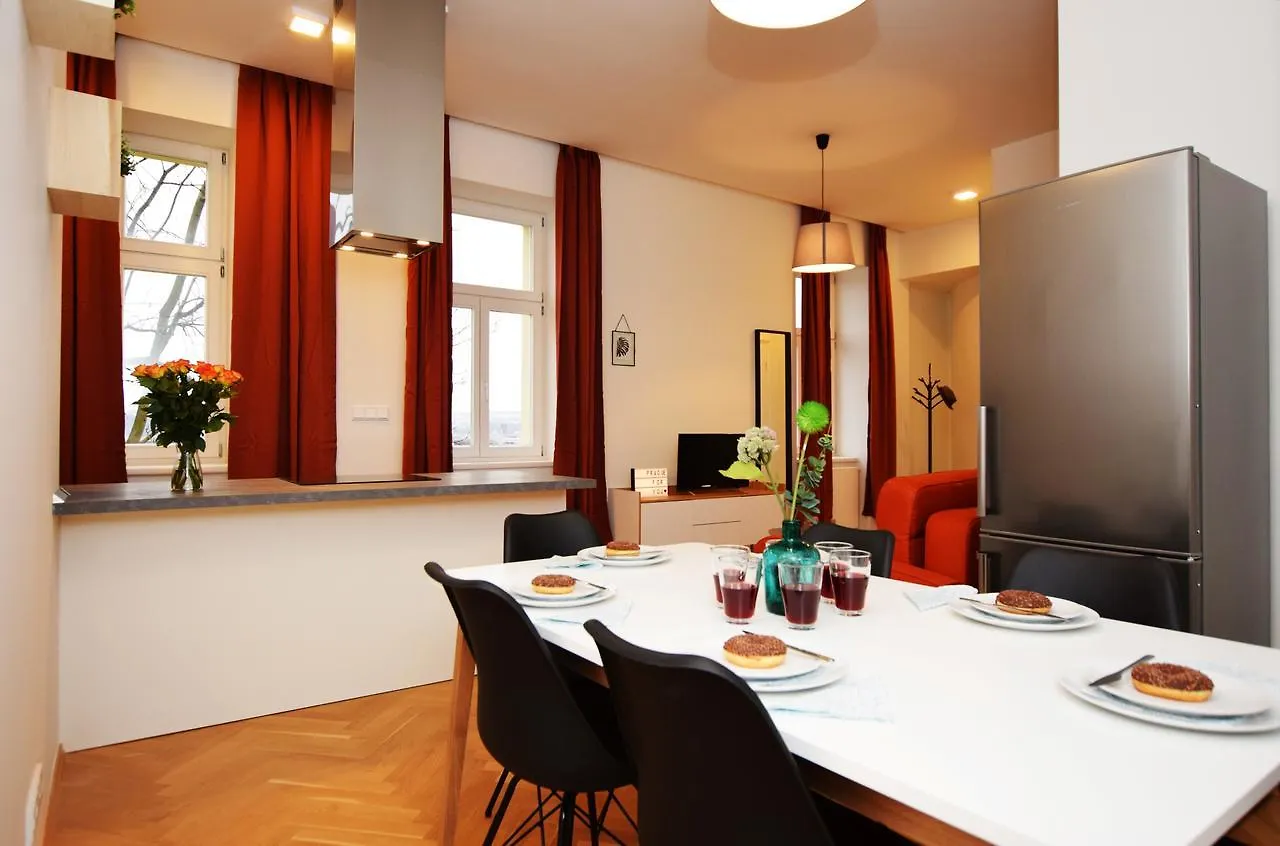 Rehorova Apartments Prag